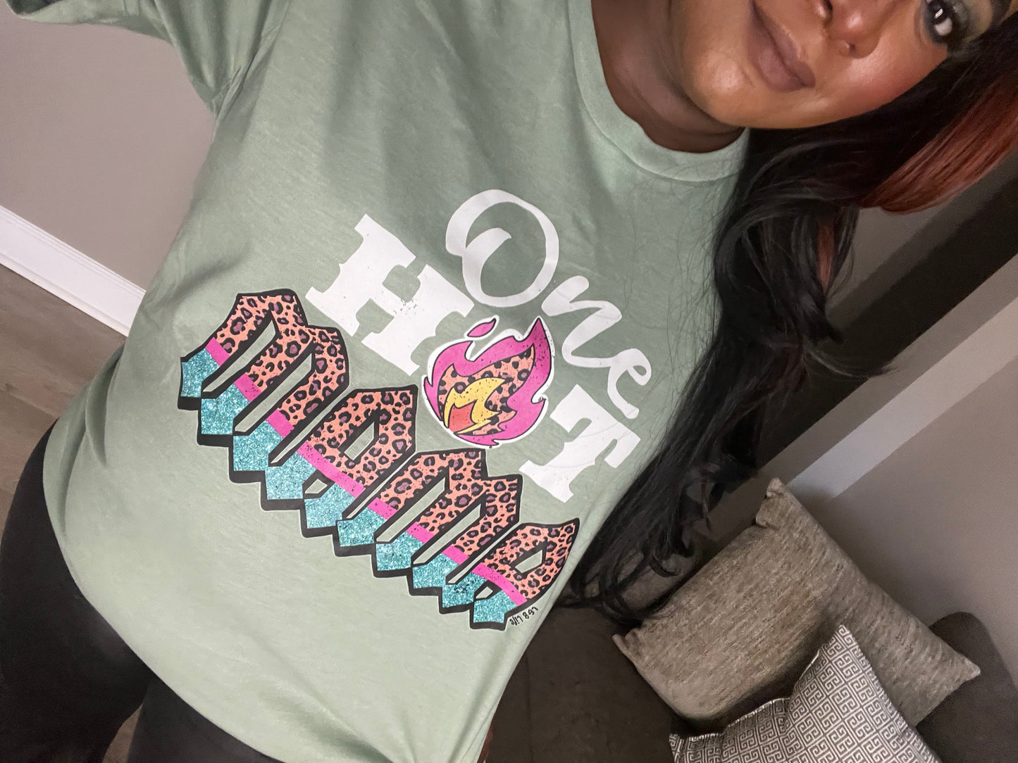 ONE HOT MAMMA TEE