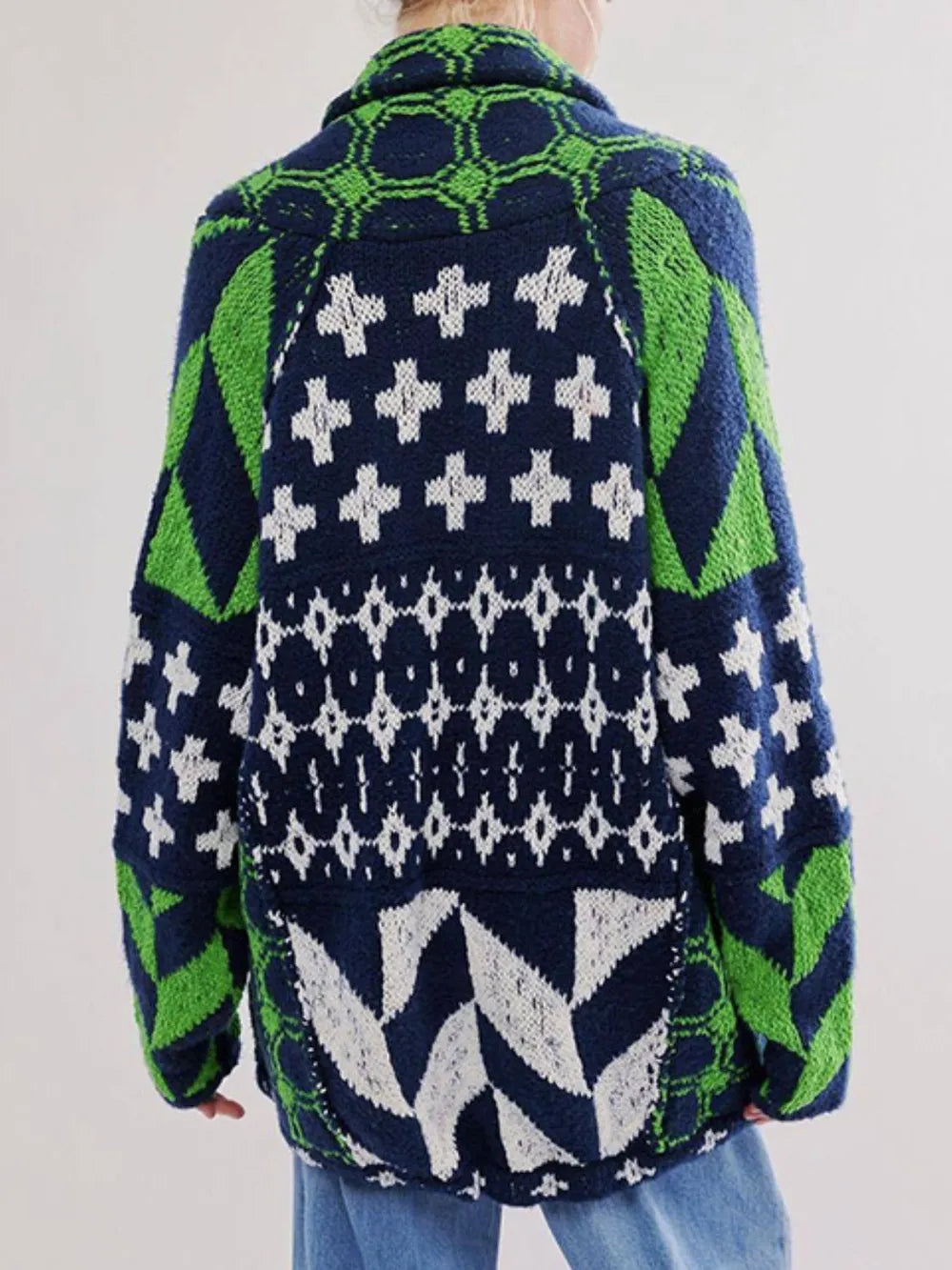 33e2d4ab-c3a3-4077-925b-c941ce4360da-Max